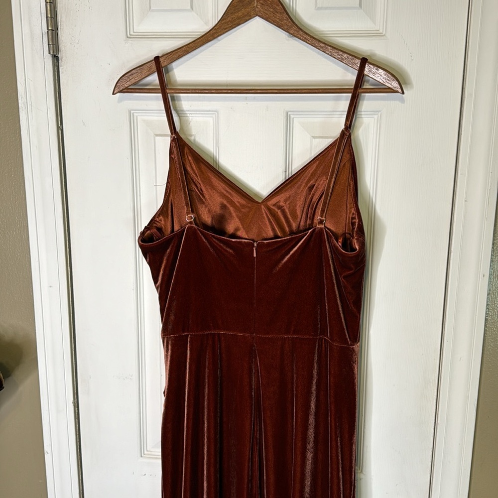 Elegant Velvet Burgundy Dress - Picture 6 of 16